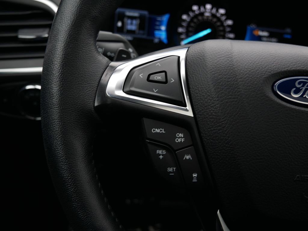 Certified 2024 Ford Edge Titanium w/ Equipment Group 301A image 19