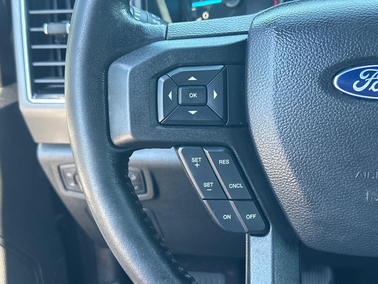 Certified 2019 Ford F150 XLT w/ Equipment Group 302A Luxury AWD/4WD image 26
