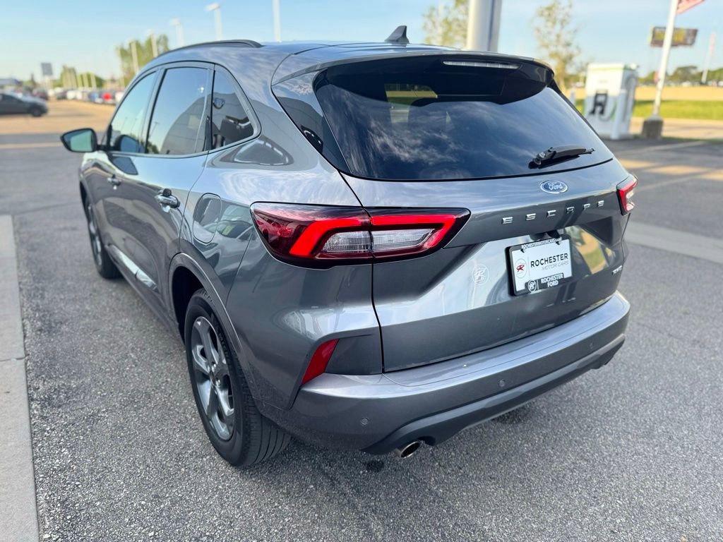Certified 2023 Ford Escape ST-Line w/ Tech Pack #1 AWD/4WD image 43