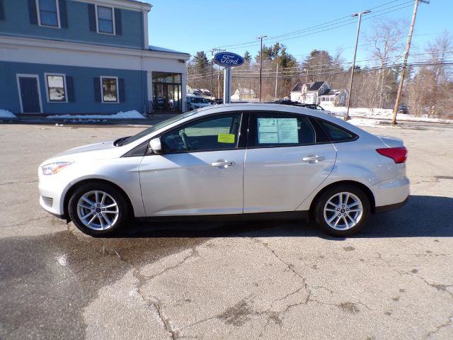 Certified 2018 Ford Focus SE image 2