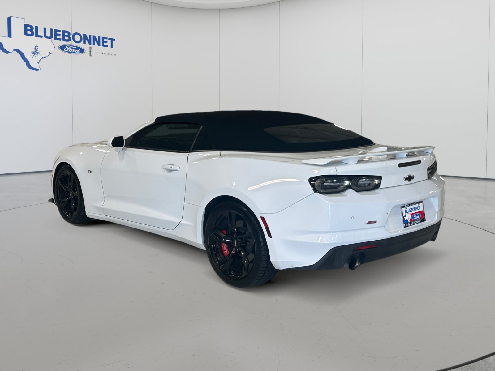 Used 2019 Chevrolet Camaro SS RWD image 7