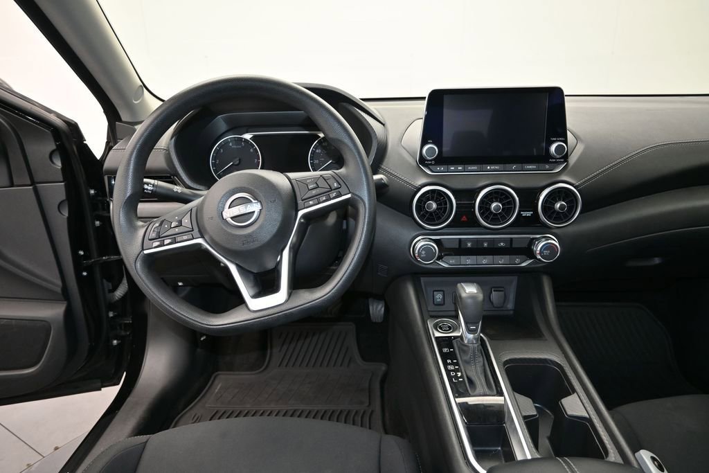 Used 2024 Nissan Sentra SV FWD image 15