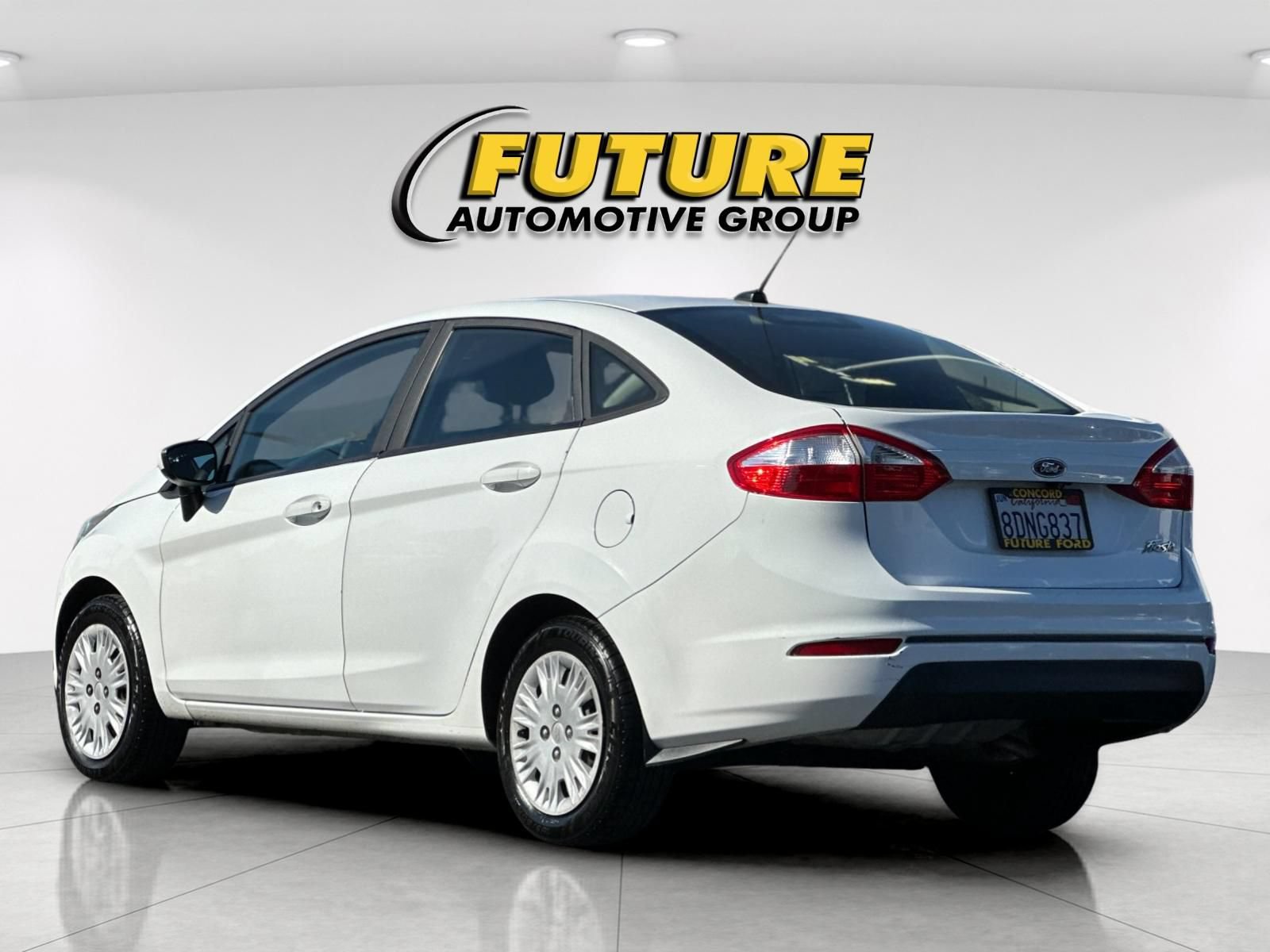 Certified 2018 Ford Fiesta S FWD image 5