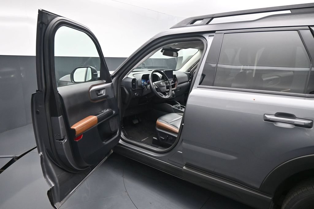 Certified 2022 Ford Bronco Sport Outer Banks w/ Tech Package AWD/4WD image 9