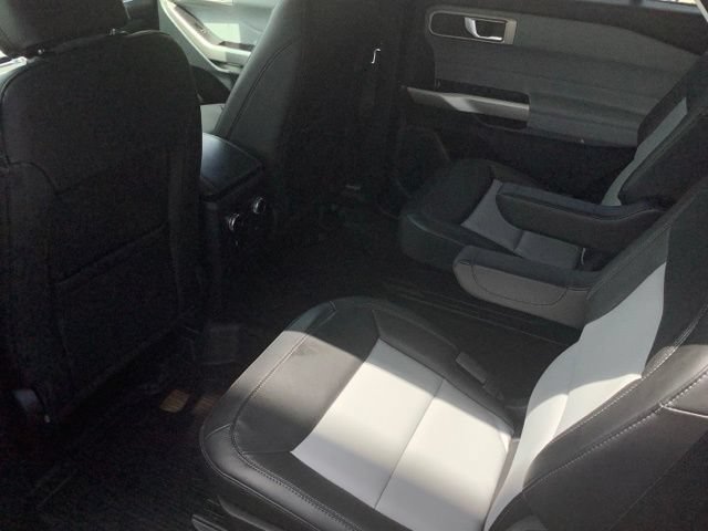Certified 2023 Ford Explorer XLT w/ Equipment Group 202A AWD/4WD image 32