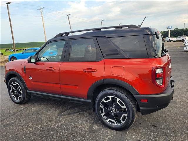 Certified 2022 Ford Bronco Sport Outer Banks w/ Tech Package AWD/4WD image 9
