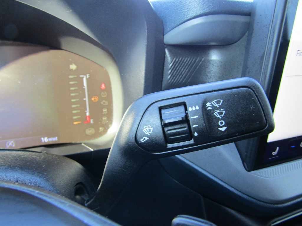 Certified 2025 Ford Maverick Lobo AWD/4WD image 41