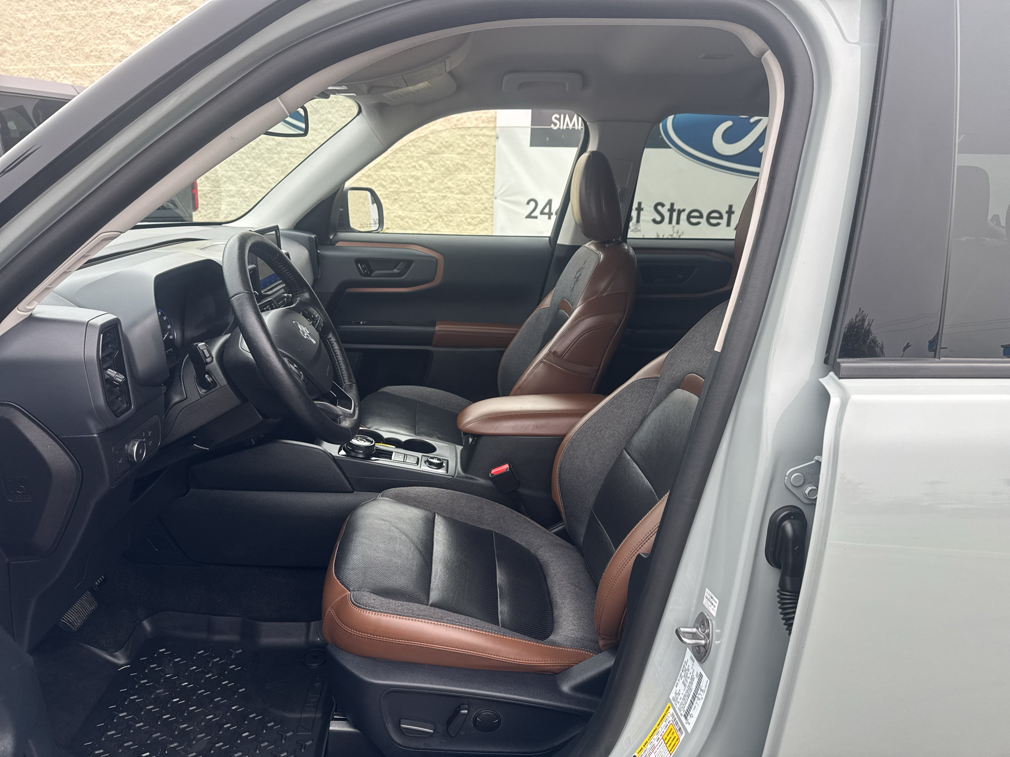Certified 2021 Ford Bronco Sport Outer Banks AWD/4WD image 9