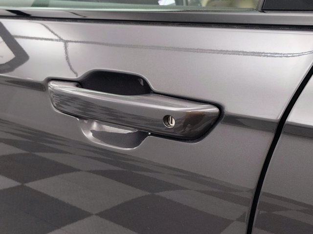 Used 2022 Jeep Grand Cherokee Limited AWD/4WD image 19