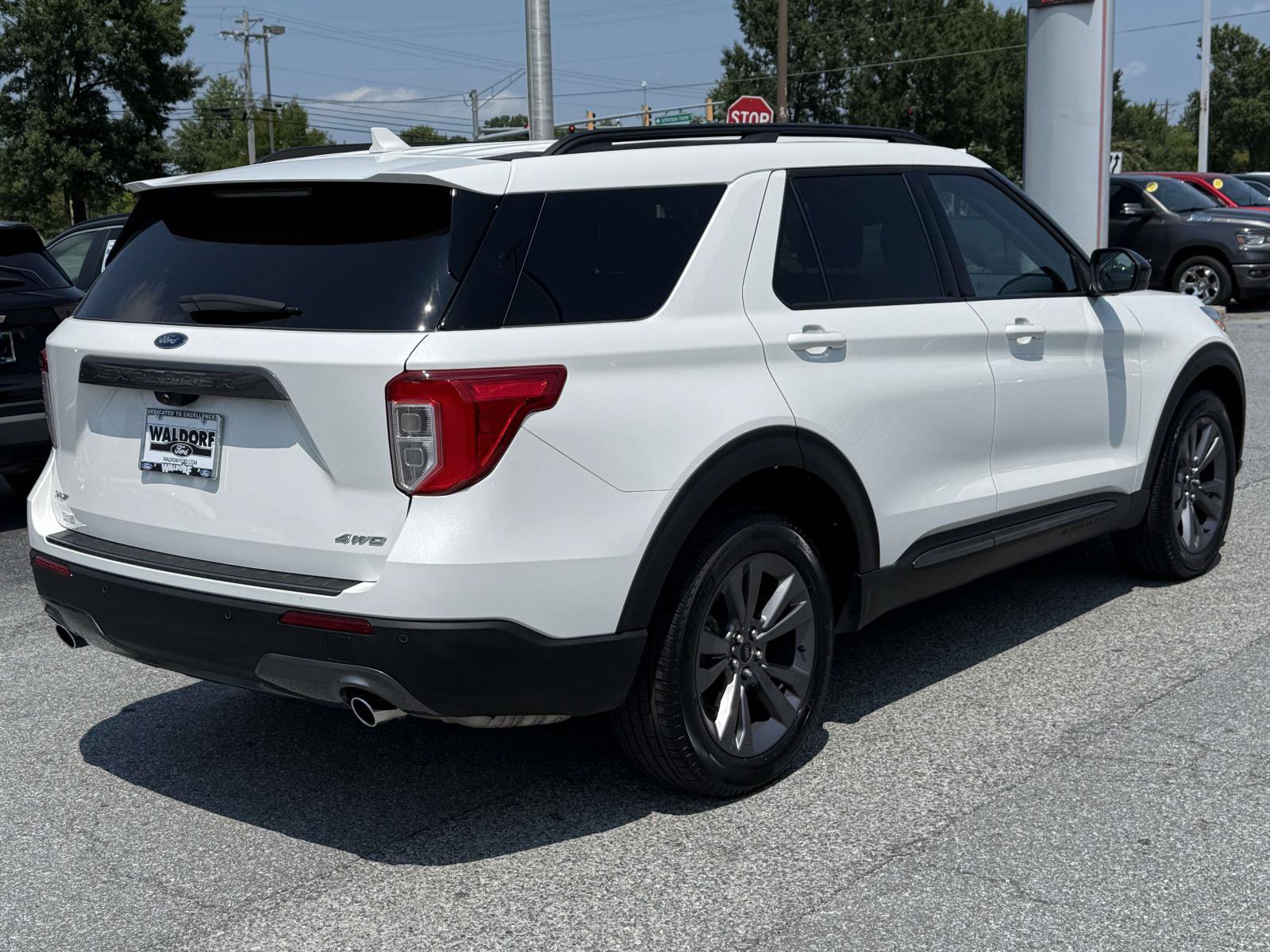 Certified 2024 Ford Explorer XLT w/ Equipment Group 202A AWD/4WD image 2