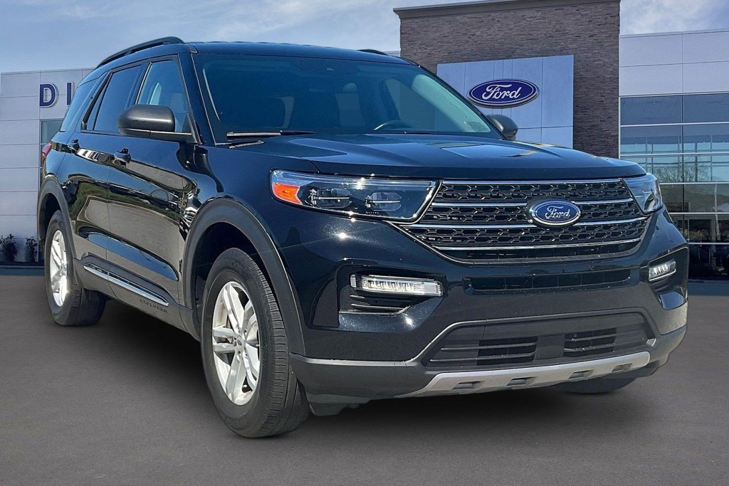 Certified 2023 Ford Explorer XLT w/ Equipment Group 202A