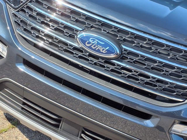 Certified 2024 Ford Explorer XLT w/ Equipment Group 202A AWD/4WD image 28