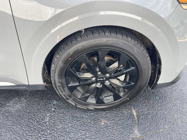 Used 2024 Kia Carnival SX Prestige FWD image 10