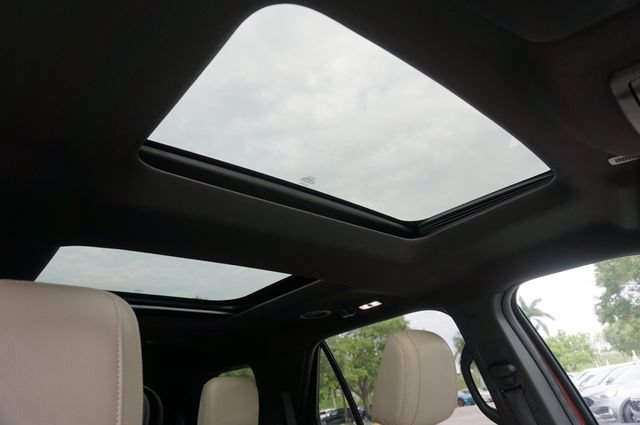 Certified 2018 Ford Explorer Limited FWD image 8