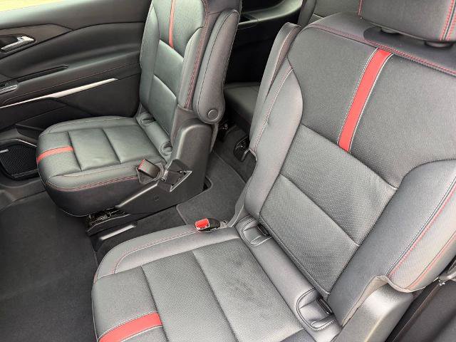 Used 2024 Chevrolet Traverse RS AWD/4WD image 13