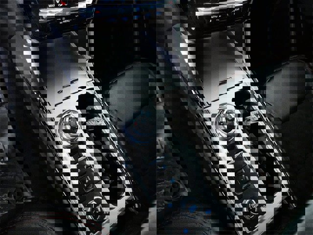 Certified 2023 Ford Explorer ST-Line w/ Class IV Trailer Tow Package image 19