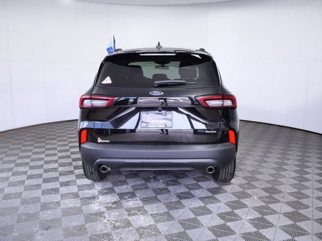 Certified 2025 Ford Escape ST-Line AWD/4WD image 7