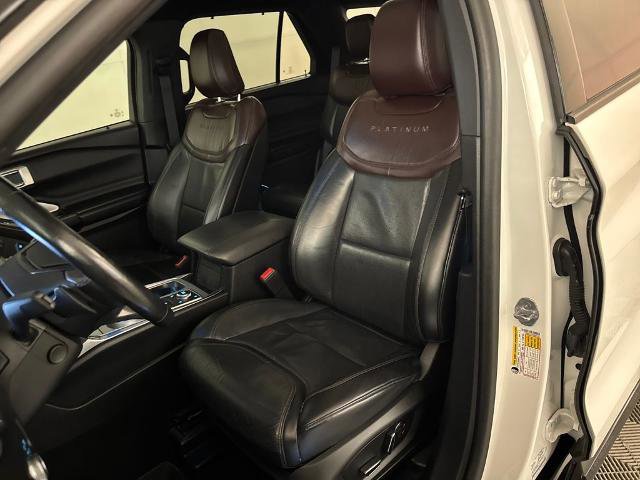 Certified 2020 Ford Explorer Platinum w/ Premium Technology Package image 18