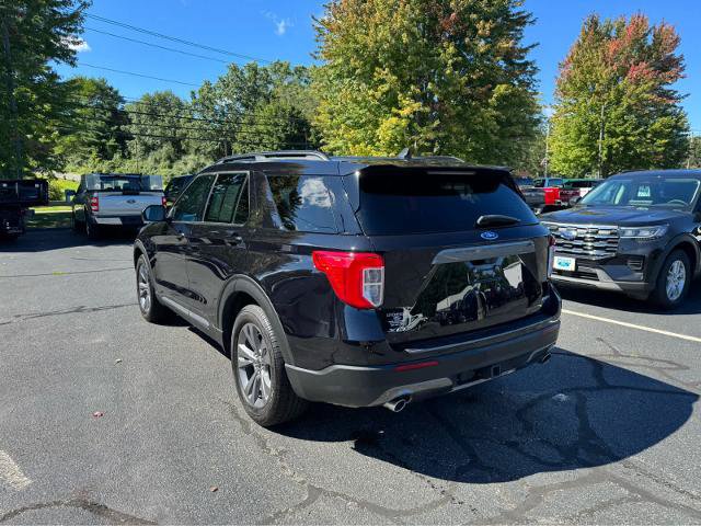 Certified 2023 Ford Explorer XLT w/ Equipment Group 202A AWD/4WD image 3