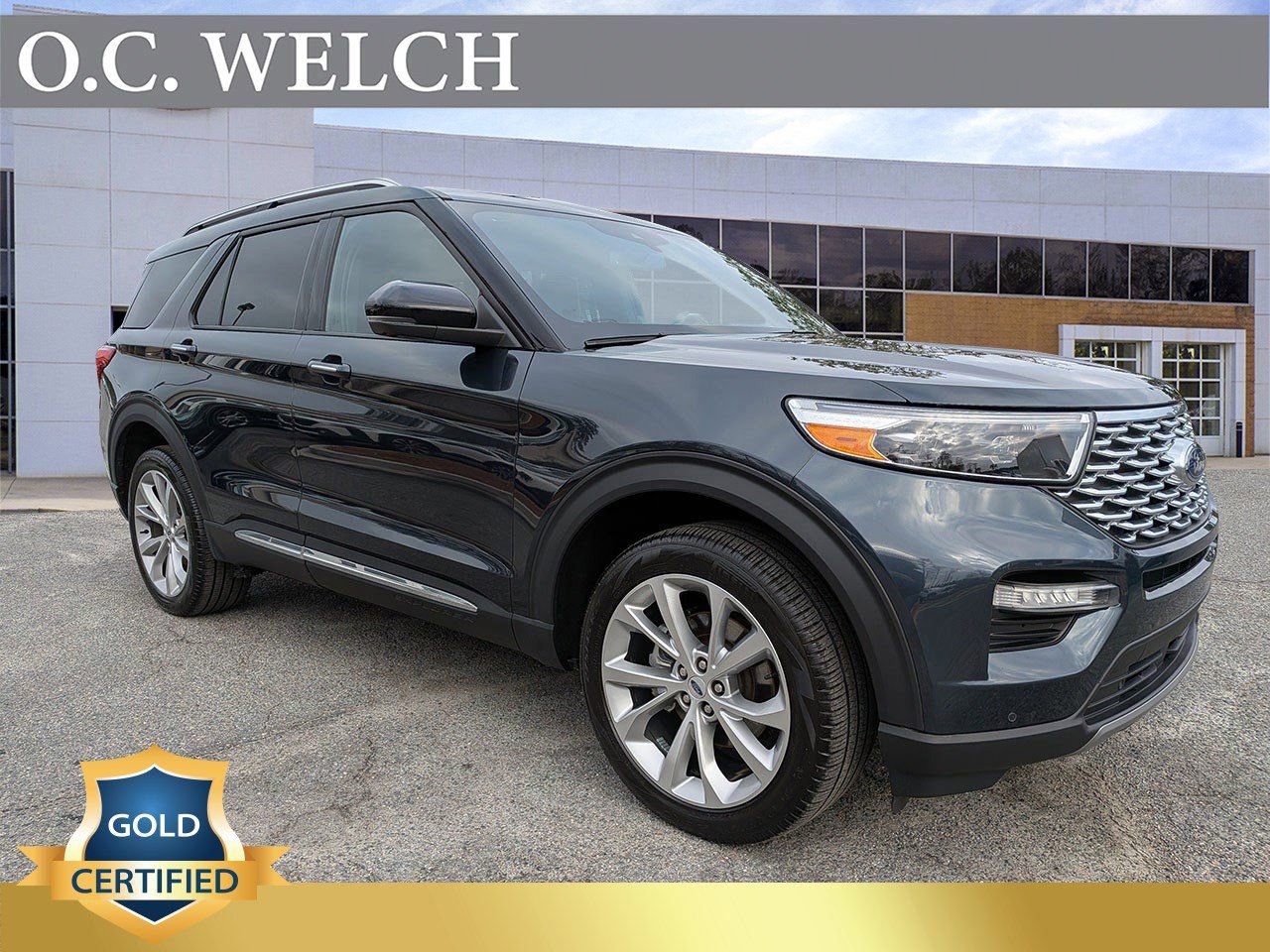 Certified 2023 Ford Explorer Platinum w/ Technology Package