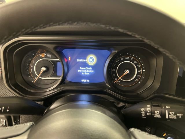 Used 2025 Jeep Wrangler Unlimited Rubicon AWD/4WD image 15