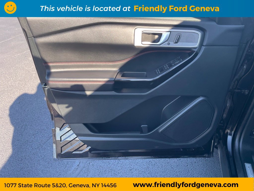 Certified 2024 Ford Explorer ST-Line w/ Class IV Trailer Tow Package AWD/4WD image 13