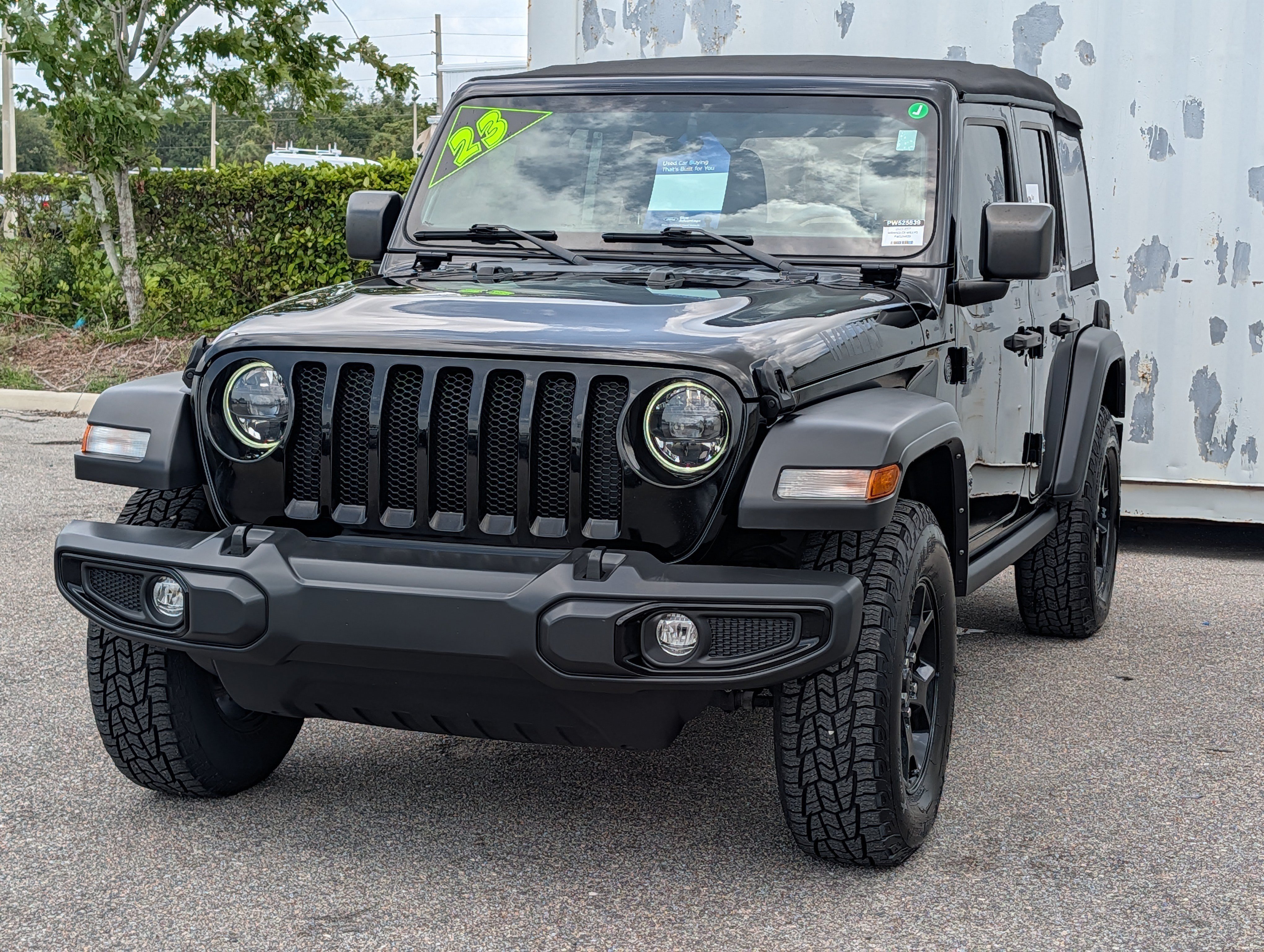 Used 2023 Jeep Wrangler Unlimited Sport AWD/4WD image 8
