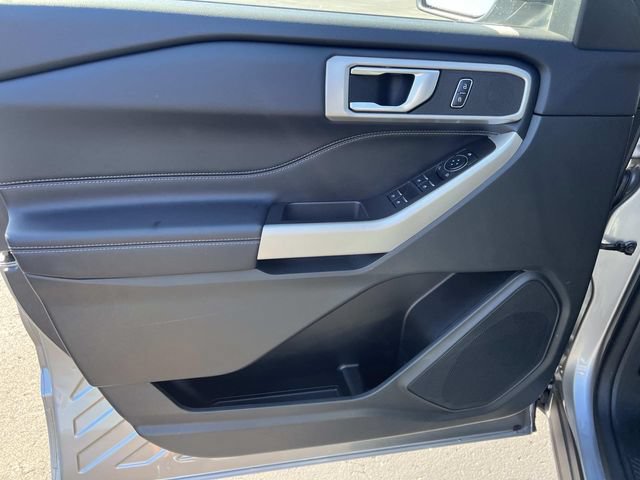 Certified 2024 Ford Explorer XLT w/ Equipment Group 202A AWD/4WD image 15