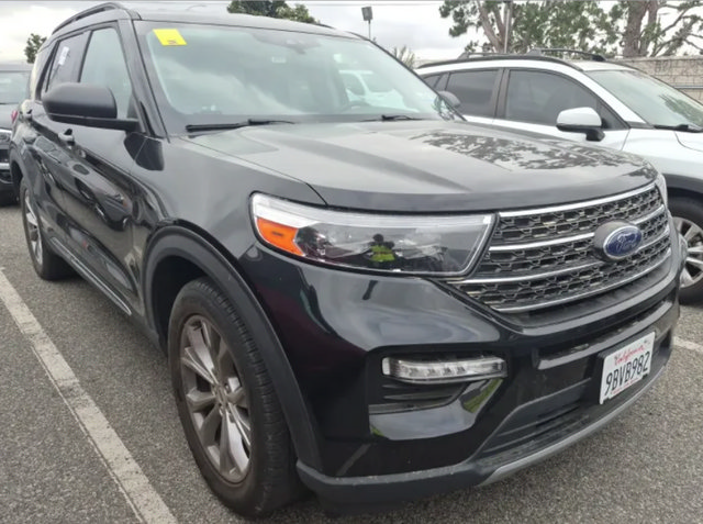 Certified 2023 Ford Explorer XLT w/ Equipment Group 202A AWD/4WD image 2