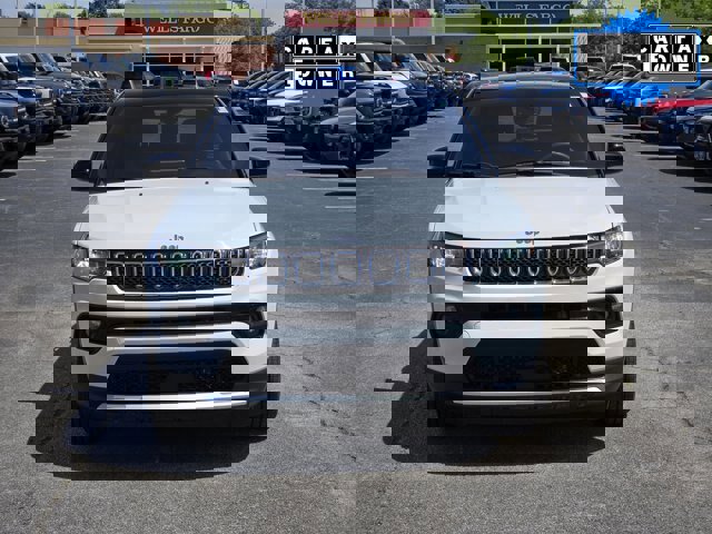 Used 2024 Jeep Compass Limited AWD/4WD image 7