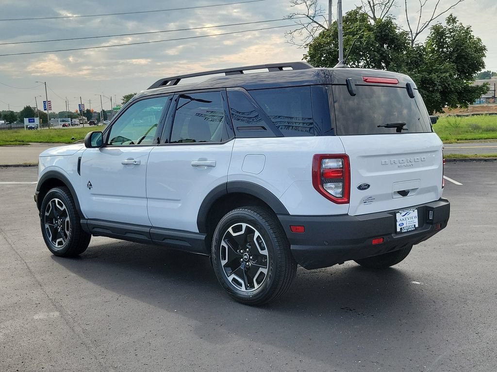 Certified 2023 Ford Bronco Sport Outer Banks w/ Tech Package AWD/4WD image 4