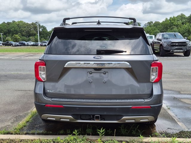 Certified 2023 Ford Explorer XLT w/ Equipment Group 202A RWD image 4