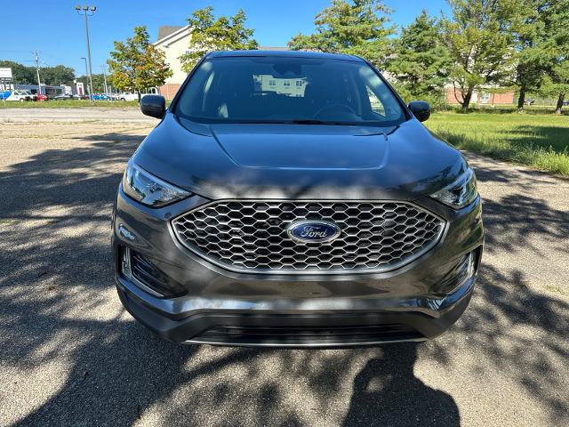 Certified 2024 Ford Edge SEL w/ Convenience Package AWD/4WD image 10