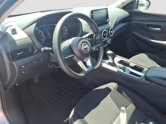 Used 2025 Nissan Sentra SV FWD image 15
