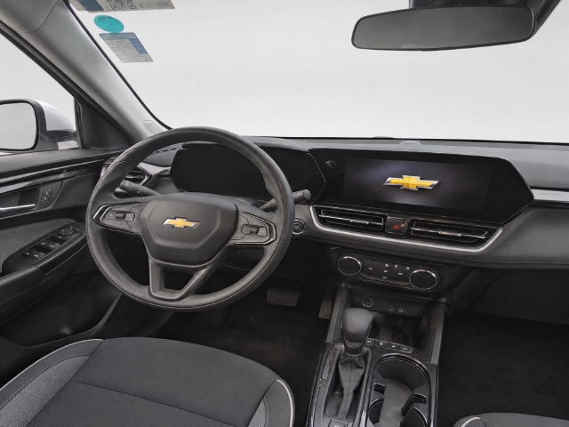 Used 2025 Chevrolet TrailBlazer LT AWD/4WD image 22