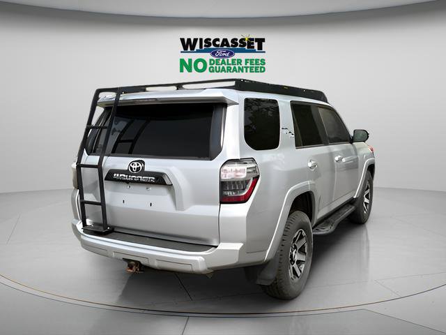Used 2018 Toyota 4Runner TRD Off-Road Premium AWD/4WD image 29