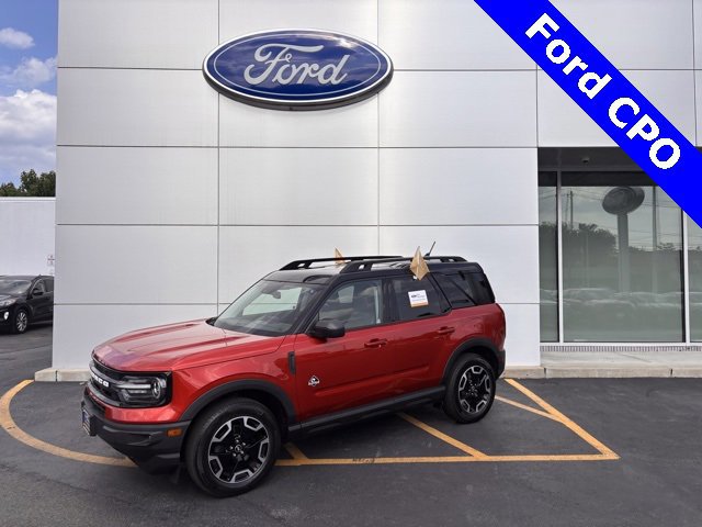 Certified 2022 Ford Bronco Sport Outer Banks w/ Tech Package image 2