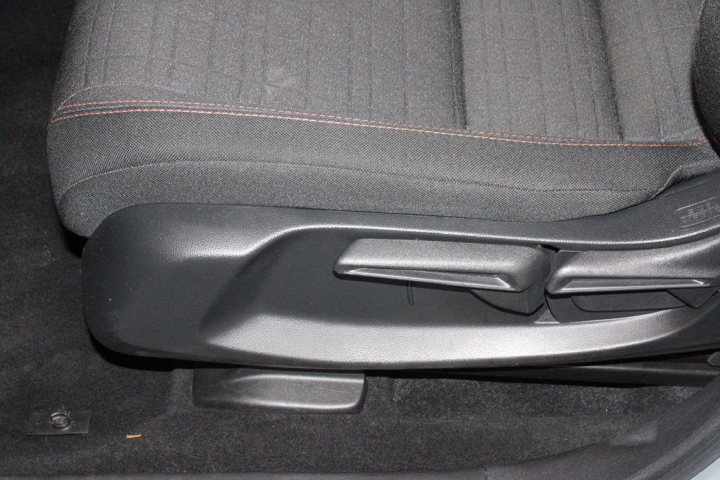 Used 2025 Honda HR-V Sport image 23