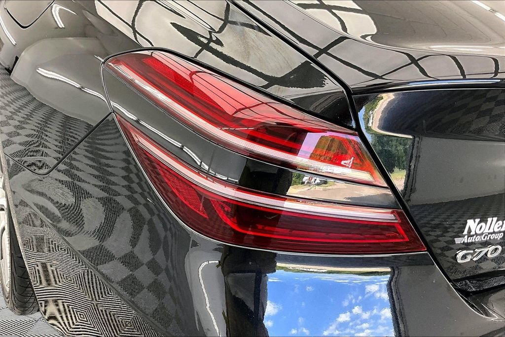 Used 2022 Genesis G70 3.3T AWD/4WD image 30