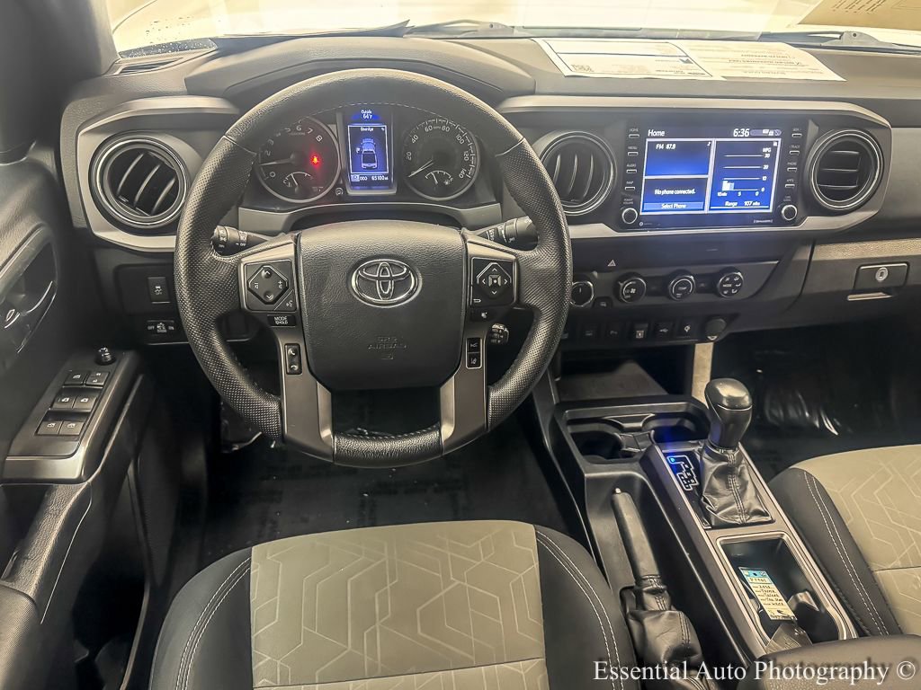 Used 2020 Toyota Tacoma TRD Sport w/ Technology Package image 13