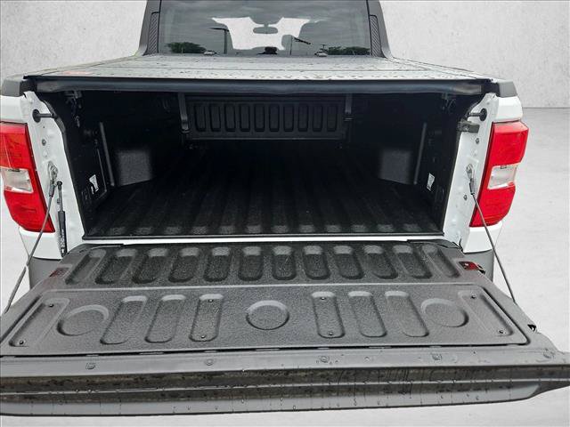 Certified 2025 Ford Maverick XLT FWD image 6