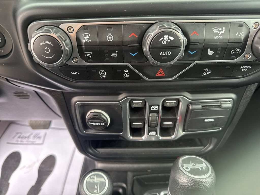 Used 2019 Jeep Wrangler Unlimited Sport S AWD/4WD image 25