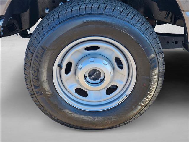 Certified 2025 Ford F250 XL AWD/4WD image 22