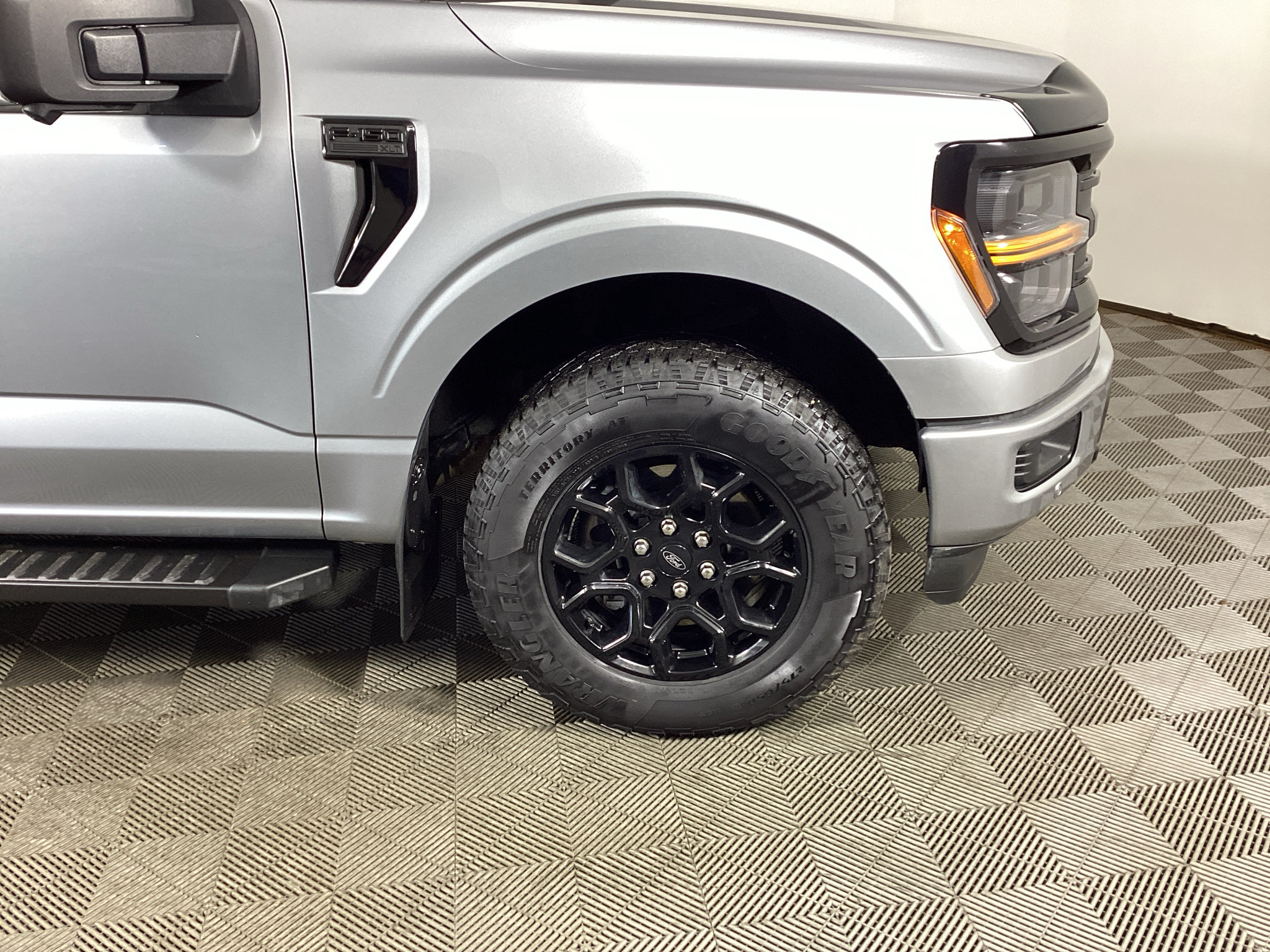 Certified 2025 Ford F150 XLT w/ Equipment Group 302A MID AWD/4WD image 9