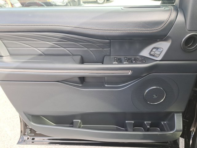 Certified 2022 Ford Expedition Platinum image 24
