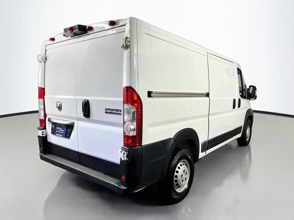 Used 2025 RAM ProMaster 2500 w/ Convenience Group FWD image 9