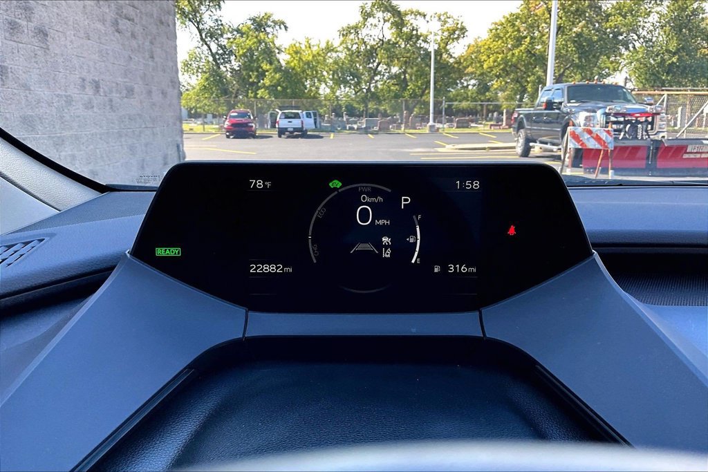 Used 2025 Toyota Prius LE FWD image 19