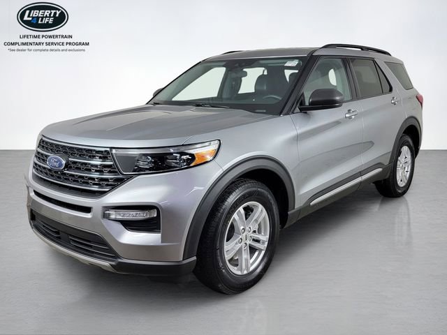 Certified 2024 Ford Explorer XLT w/ Equipment Group 202A AWD/4WD image 7
