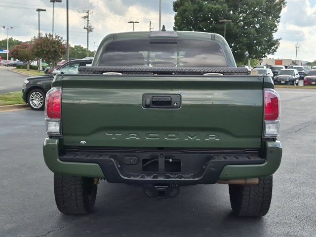 Used 2022 Toyota Tacoma TRD Off-Road w/ Technology Package AWD/4WD image 5