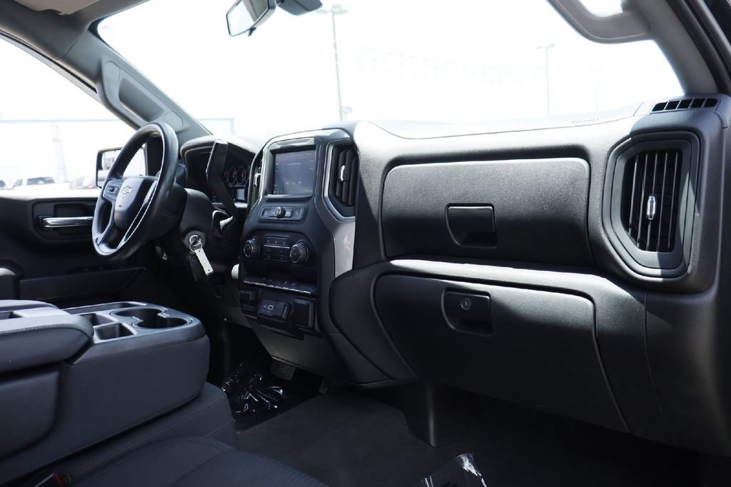 Used 2021 Chevrolet Silverado 1500 Custom AWD/4WD image 16